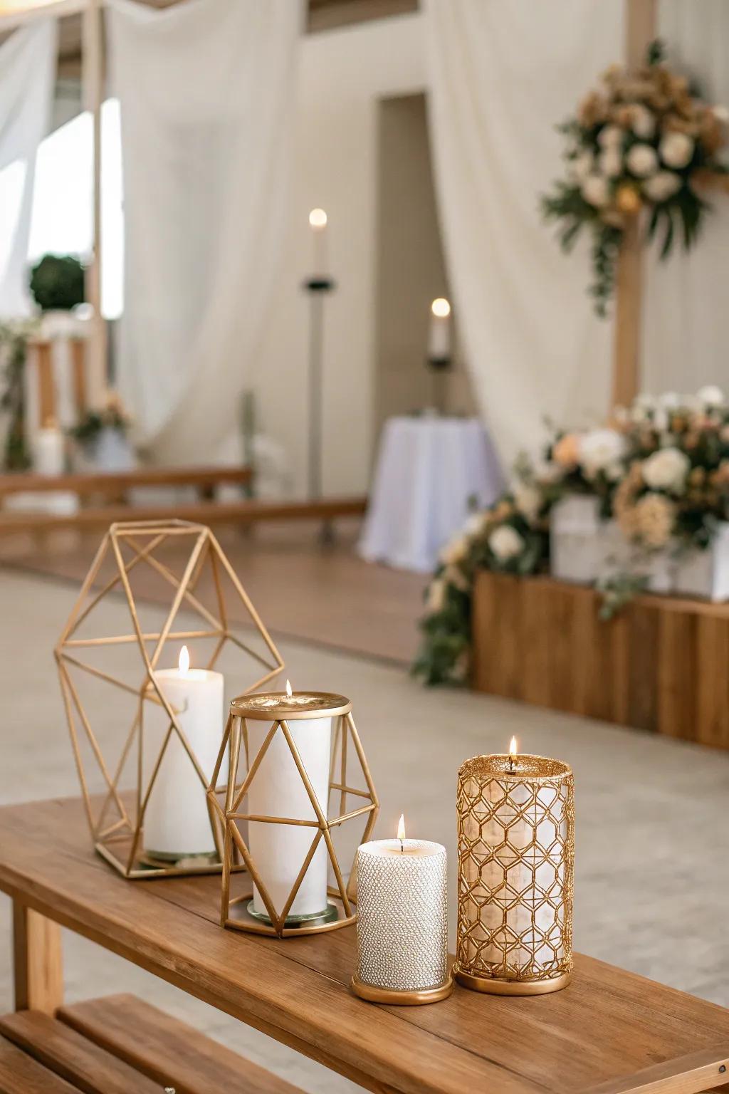 Geometric holders bring a modern elegance to your wedding tablescape. #ModernWedding #GeometricDesign