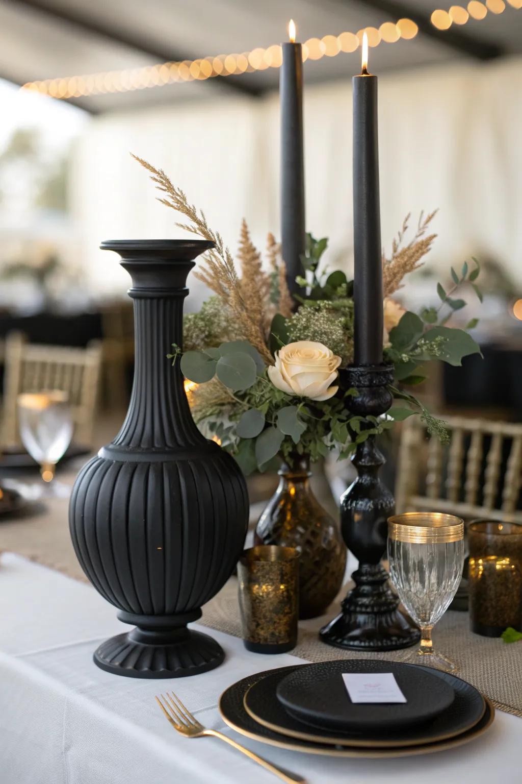 Simplicity meets sophistication with minimalistic black elements for a modern look.