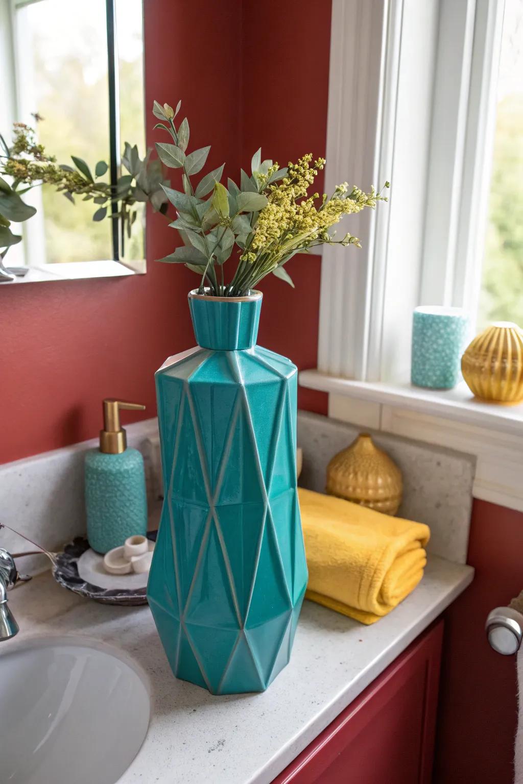 Geometric vases: a modern twist for your bathroom decor. 🔲 #GeometricDesign #ModernLiving