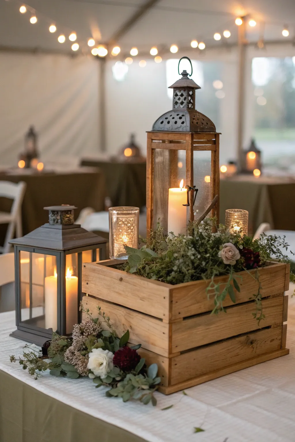 18+ Charming Wooden Box Centerpiece Ideas